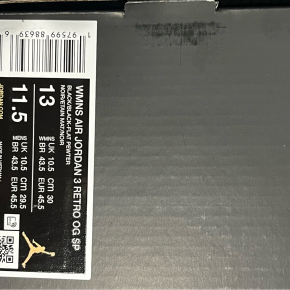 Air Jordan 3 Retro OG S New in Box never worn or tried on. - Picture 12 of 12